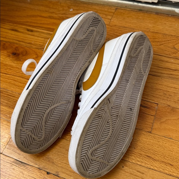 Nike White and Mustard Sneakers - Picture 3 of 4